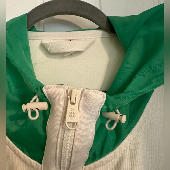 FP Movement Summer Breeze Windbreaker Jacket - Picture 5 of 7